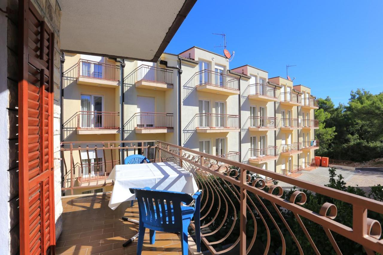Apartments By The Sea Arbanija, Ciovo - 17332 Traù Esterno foto